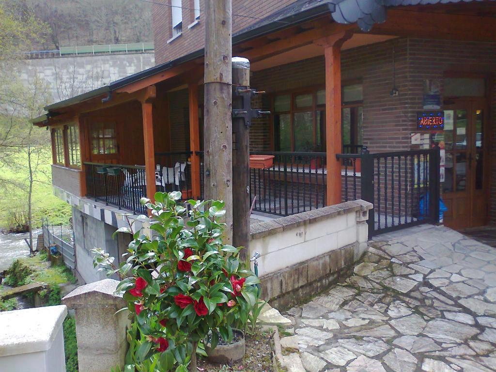 Hostal El Peregrino La Portela de Valcarce Luaran gambar